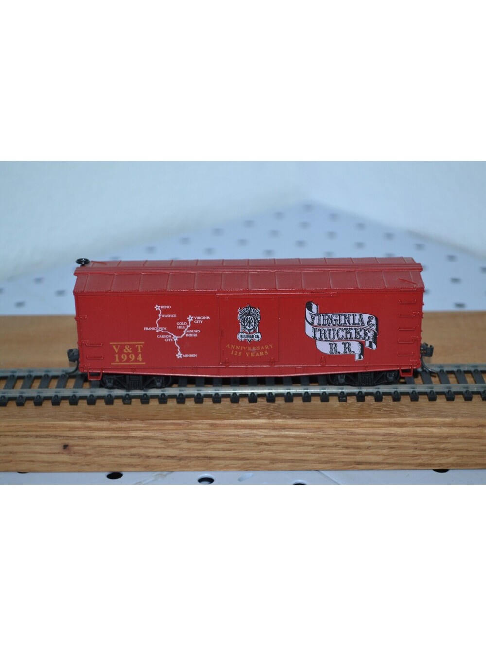 HO Roundhouse 7753 Old Time 36' V&T 1994 Anniversary Boxcar BUILT VINTAGE